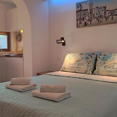 Apartments Kiwi Ровинь Экстерьер фото
