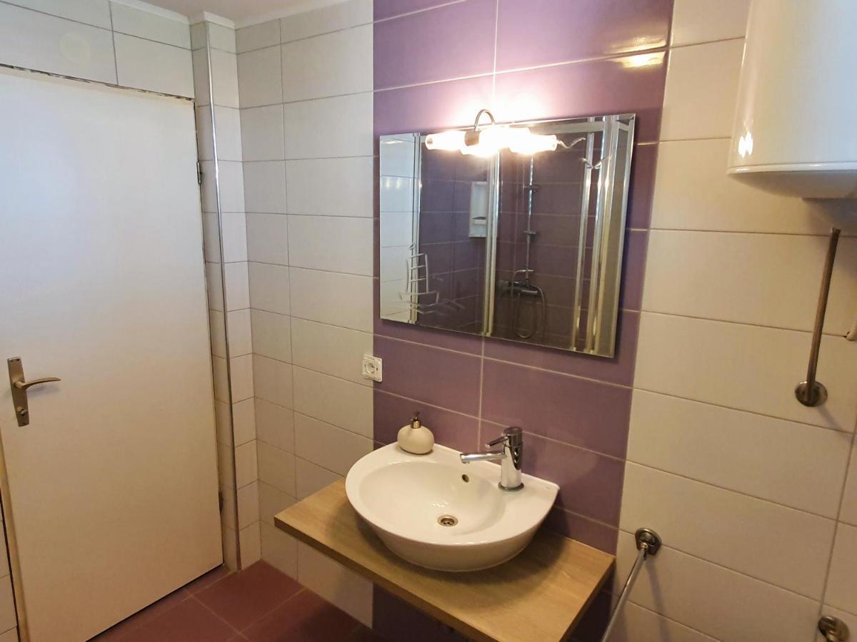 Apartments Kiwi Ровинь Экстерьер фото