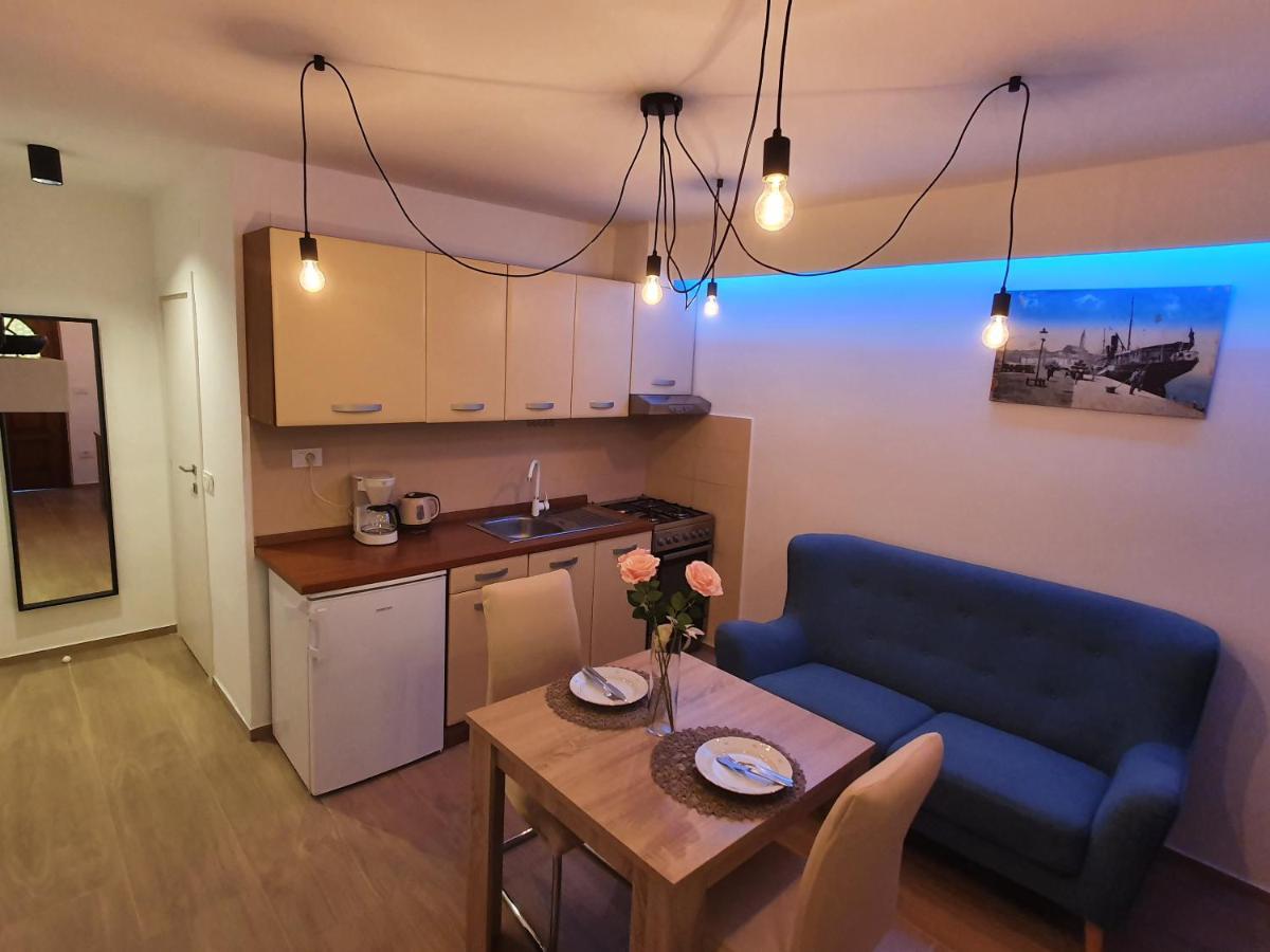 Apartments Kiwi Ровинь Экстерьер фото
